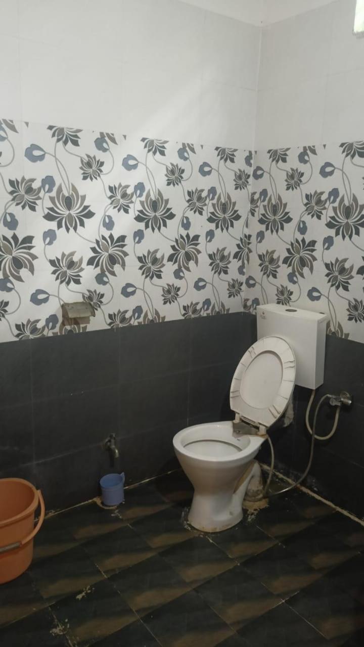 Hotel Shyam Utsav Mirzāpur Buitenkant foto